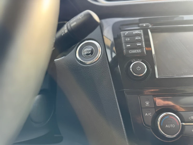 Nissan Qashqai 1.5 dci EXCLUSIVE , снимка 14 - Автомобили и джипове - 52831145