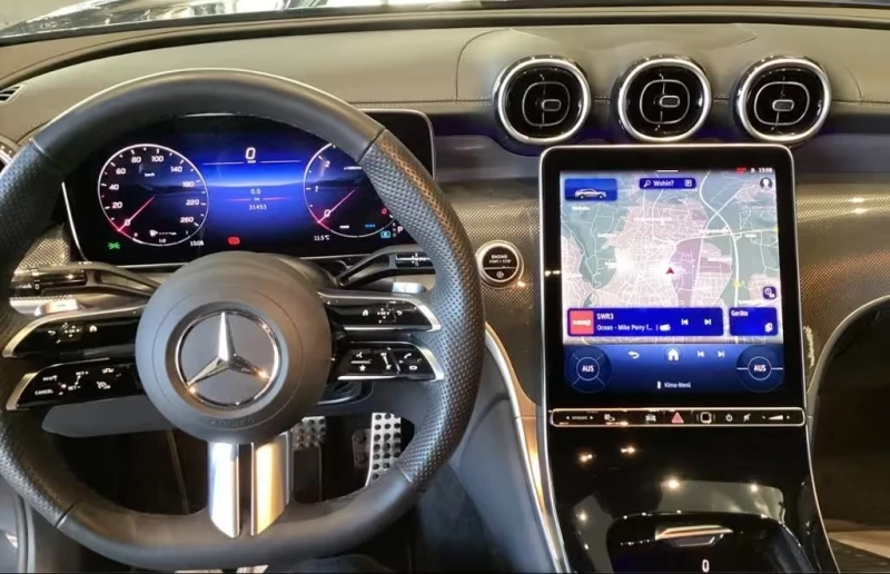 Mercedes-Benz GLC 220 d Coupe 4M AMG, снимка 6 - Автомобили и джипове - 53431924