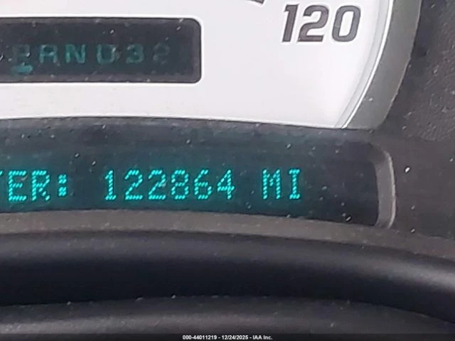 Hummer H2 6.0L V-8 316HP* КЛИП НА МОТОР* CARFAX, снимка 15 - Автомобили и джипове - 53277402