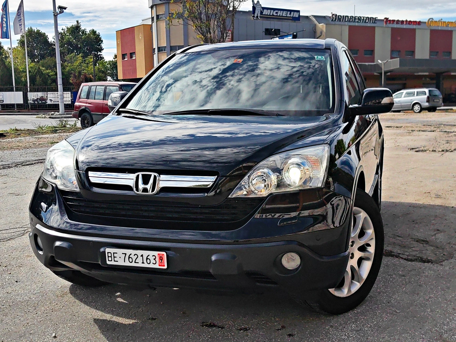 Honda Cr-v  4WD! КОЖЕН САЛОН!СТЪКЛЕН ТАВАН !ТОП СЪСТОЯНИЕ - изображение 2