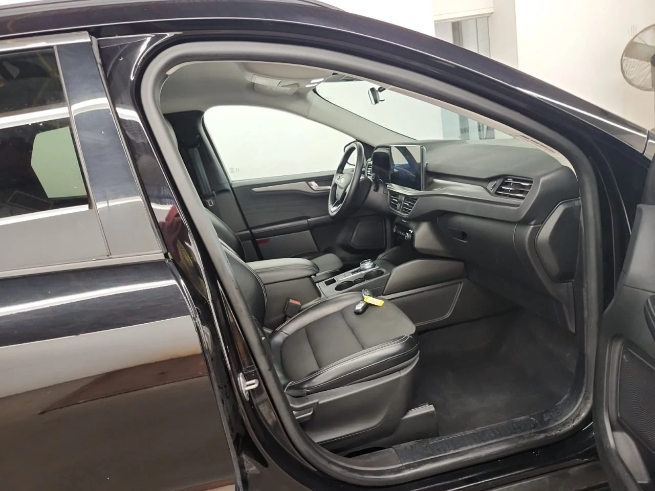 Ford Escape *  *    *   *  | Mobile.bg   12