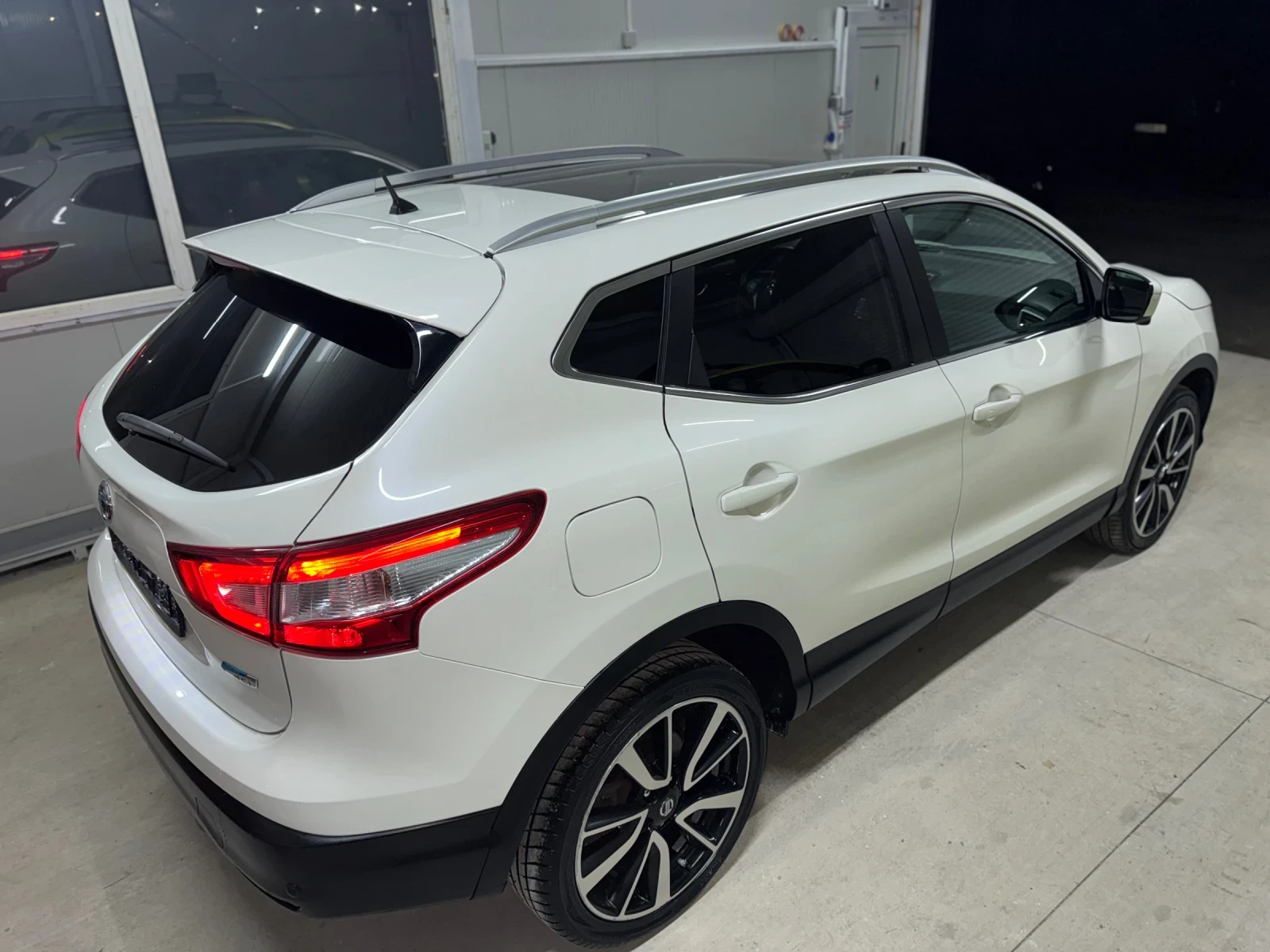 Nissan Qashqai 1.5 dci EXCLUSIVE  - изображение 4