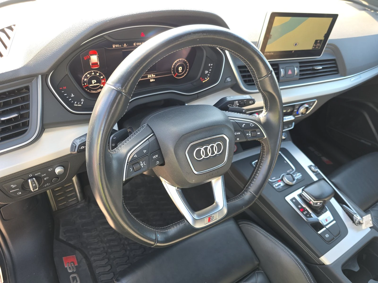 Audi SQ5 MATRIX* BANG* OLUFSEN* BLACK* OPTIC* 360КАМЕРА* ДИ - изображение 10