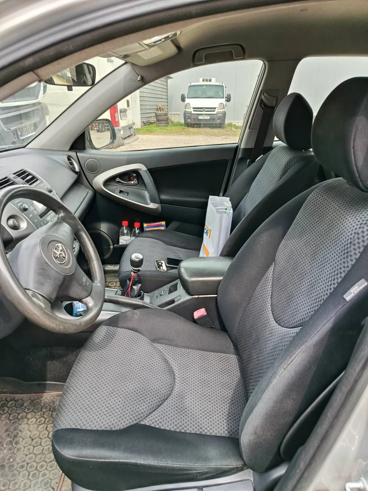 Toyota Rav4 2.2D4D, 136hp, снимка 9 - Автомобили и джипове - 53953494