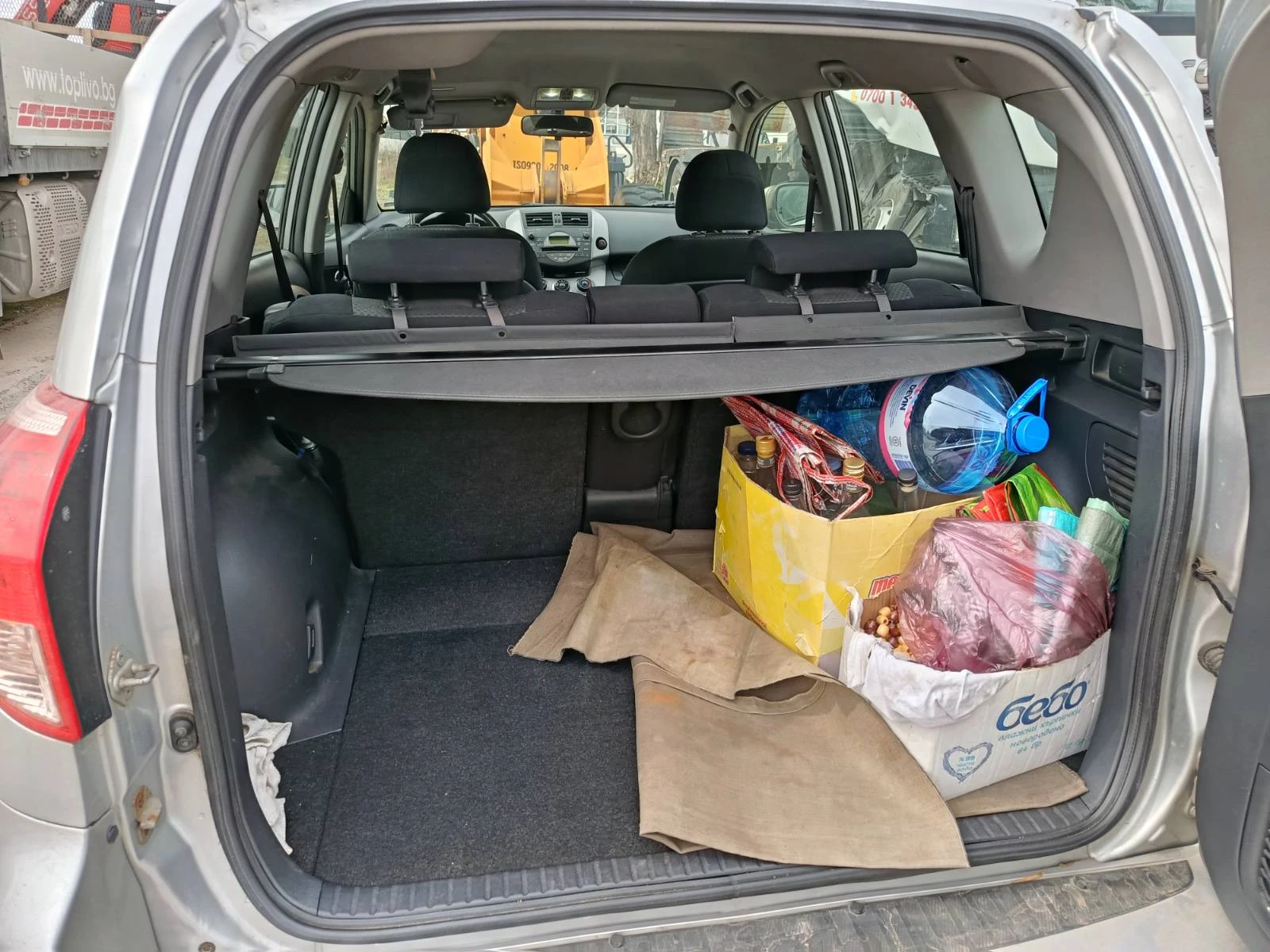 Toyota Rav4 2.2D4D, 136hp, снимка 12 - Автомобили и джипове - 53953494