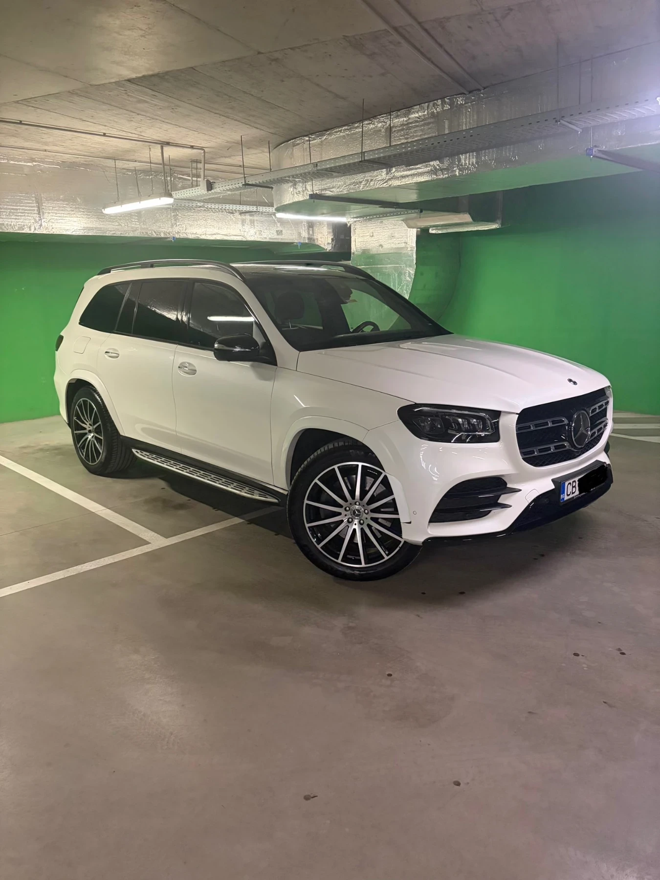 Mercedes-Benz GLS 400  * AMG* * NightP* * Pano* * Burm* * 22tsol* , снимка 6 - Автомобили и джипове - 54115771