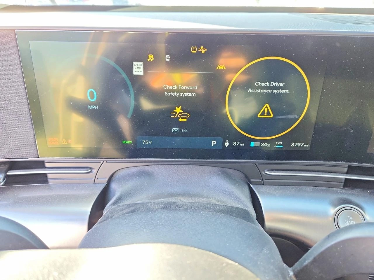 Hyundai Kona Electric Limited FWD, снимка 9 - Автомобили и джипове - 54480285
