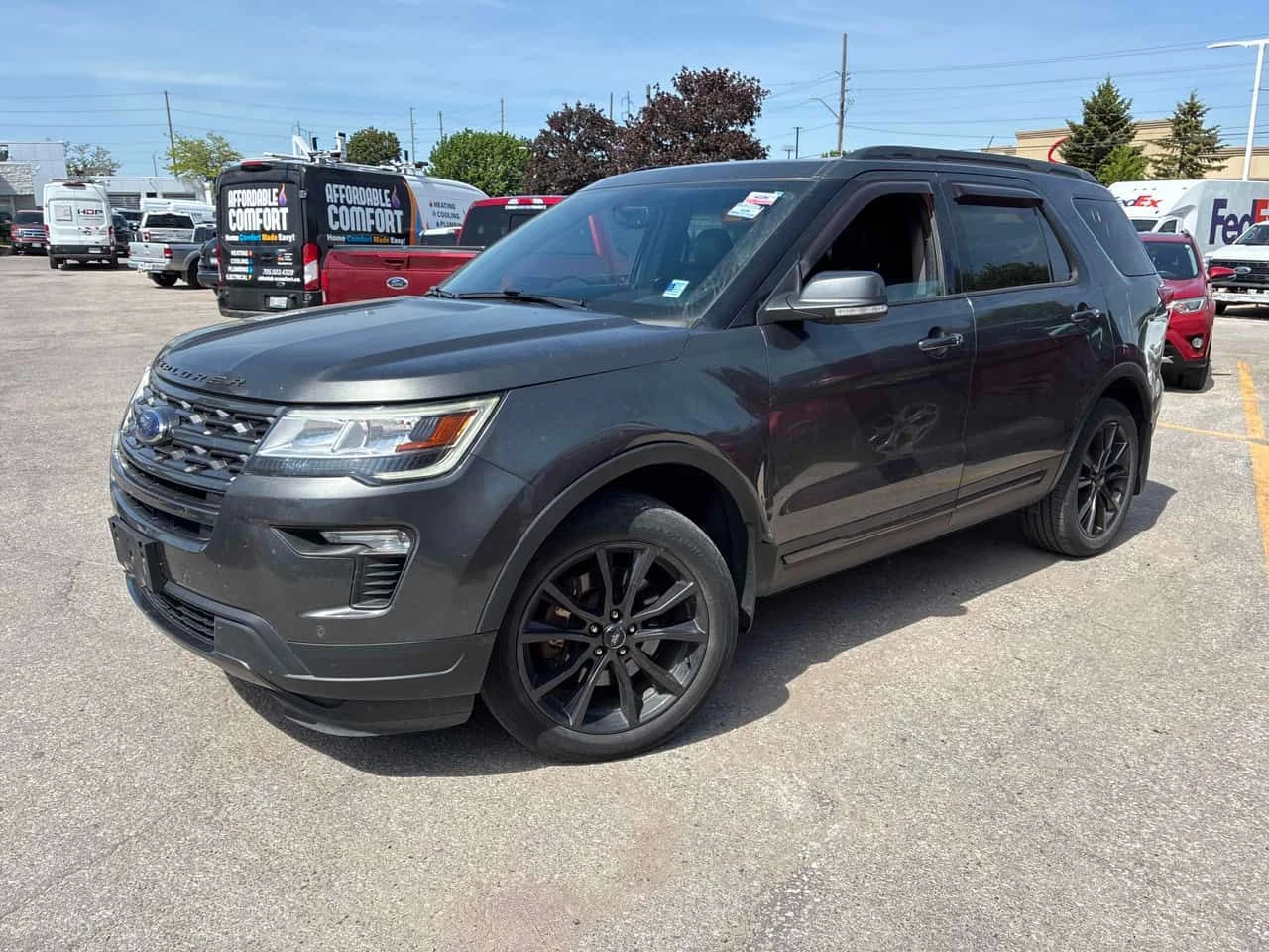 Ford Explorer * XLT * CARFAX * БЕЗ ПЪРВОНАЧАЛНА ВНОСКА, снимка 2 - Автомобили и джипове - 54775440
