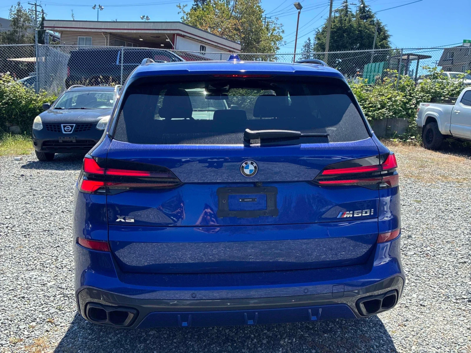 BMW X5 M60i * ��������� * ������� * SKY LOUNGE * CARFAX | Mobile.bg � ����������� 4