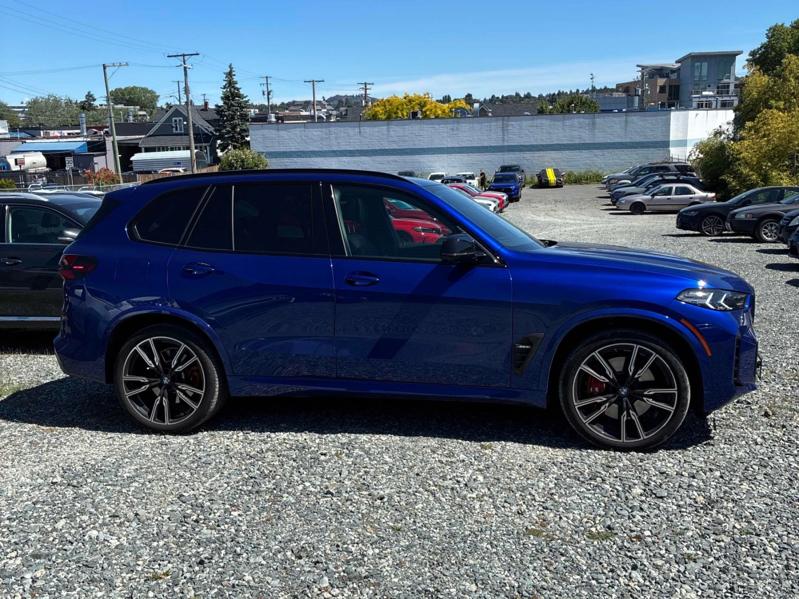 BMW X5 M60i * ��������� * ������� * SKY LOUNGE * CARFAX | Mobile.bg � ����������� 3