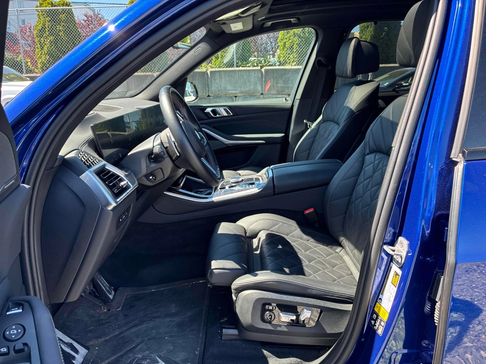 BMW X5 M60i * ��������� * ������� * SKY LOUNGE * CARFAX | Mobile.bg � ����������� 6