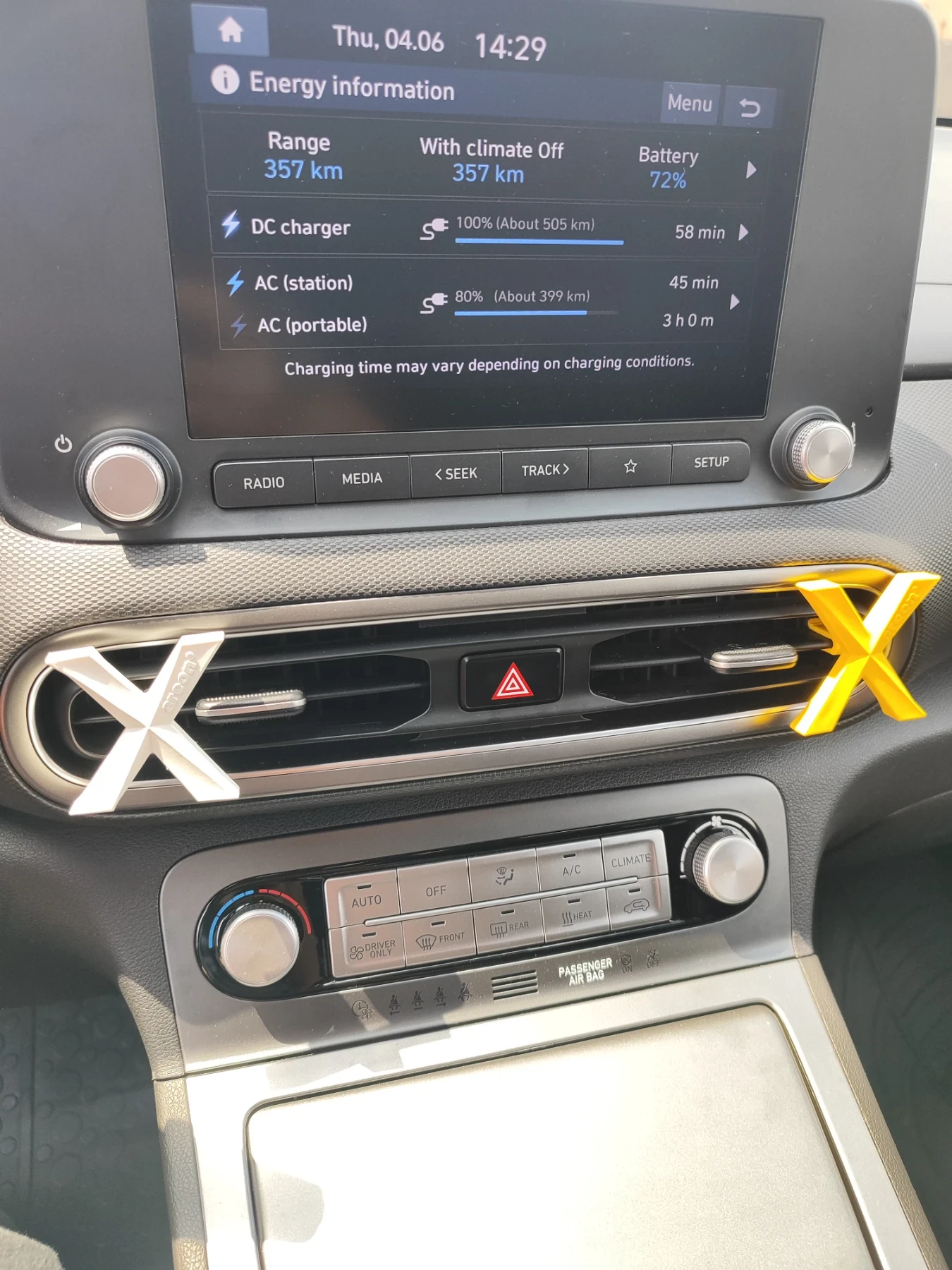 Hyundai Kona Гаранционен 64kwh, снимка 15 - Автомобили и джипове - 54815247