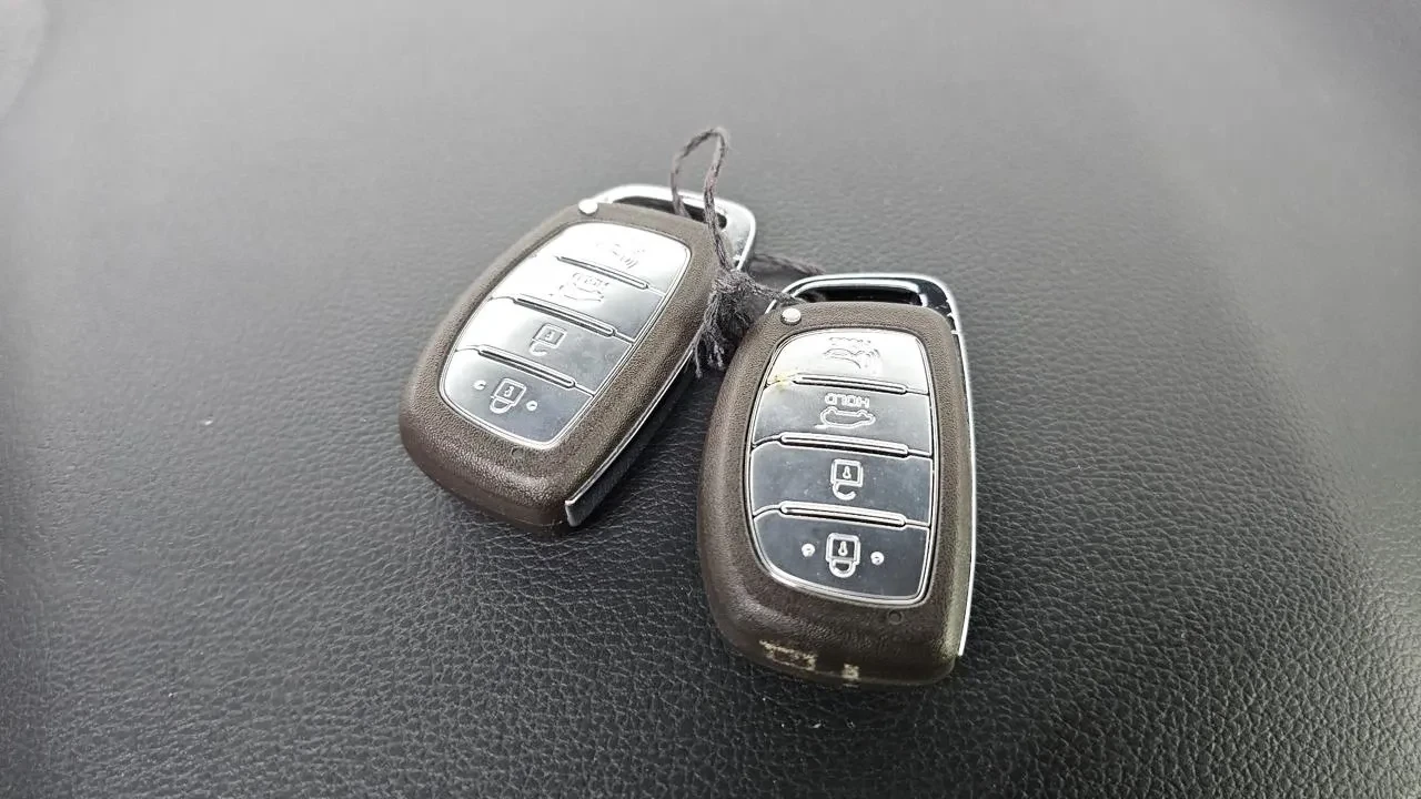Hyundai Tucson 1.6T AWD* Premium* �����* Distronic* �������*  | Mobile.bg � ����������� 5