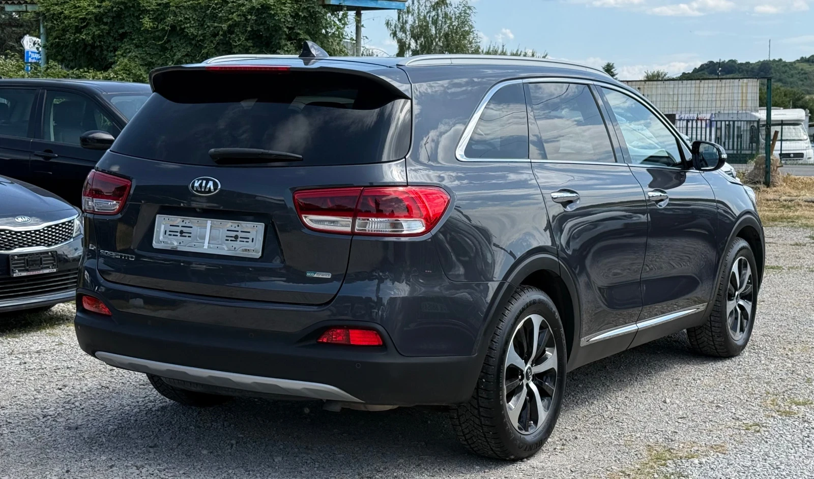 Kia Sportage 2.2CRDi* 7-Seater* Panorama* Navi* Camera* EURO6B, снимка 5 - Автомобили и джипове - 55323600