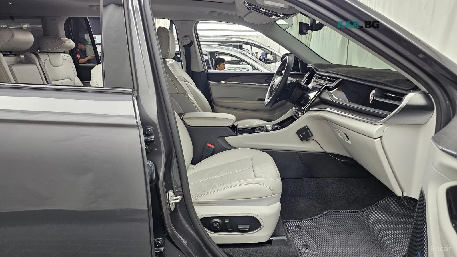 Jeep Cherokee OVERLAND* 3.6* ПОДГРЕВ* ОБДУХВАНЕ* ДИСТРОНИК* 360*, снимка 9 - Автомобили и джипове - 55800807
