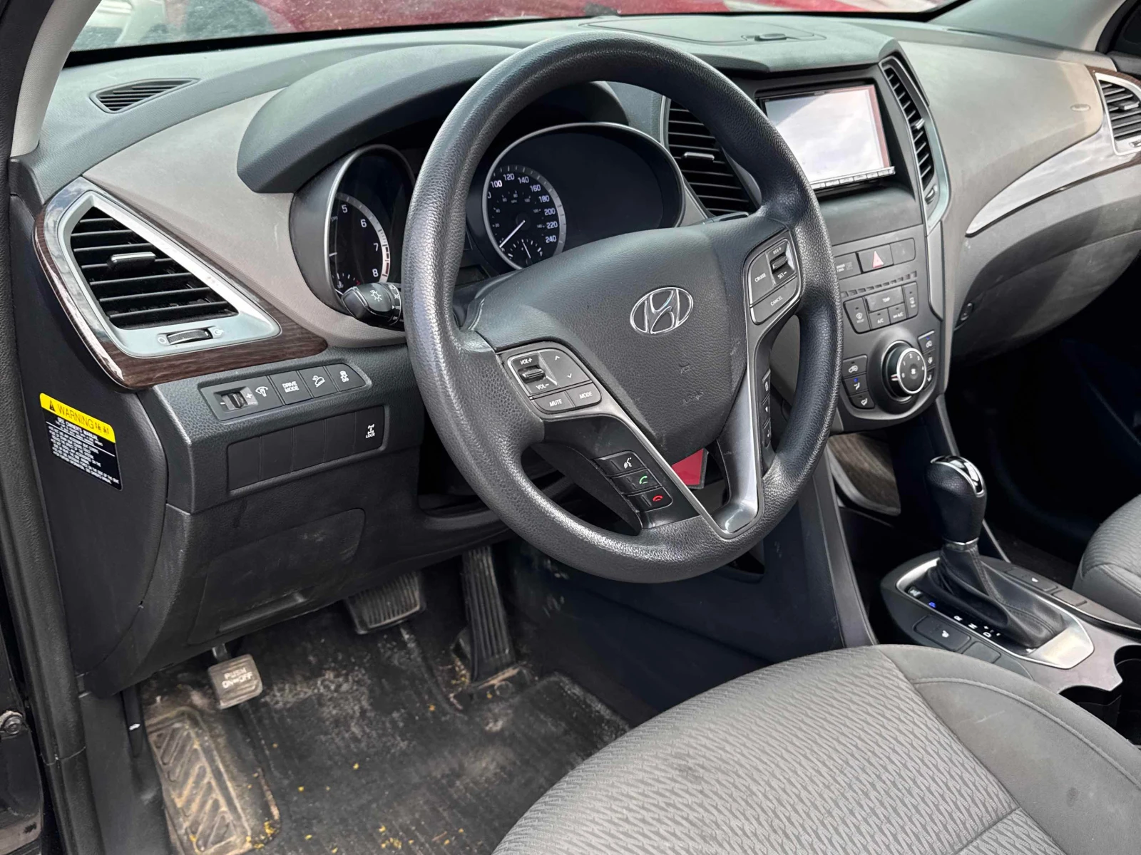 Hyundai Santa fe 2.4L AWD* CARFAX* АВТОКРЕДИТ БЕЗ ПЪРВОНАЧАЛНА ВНОС, снимка 5 - Автомобили и джипове - 55960392