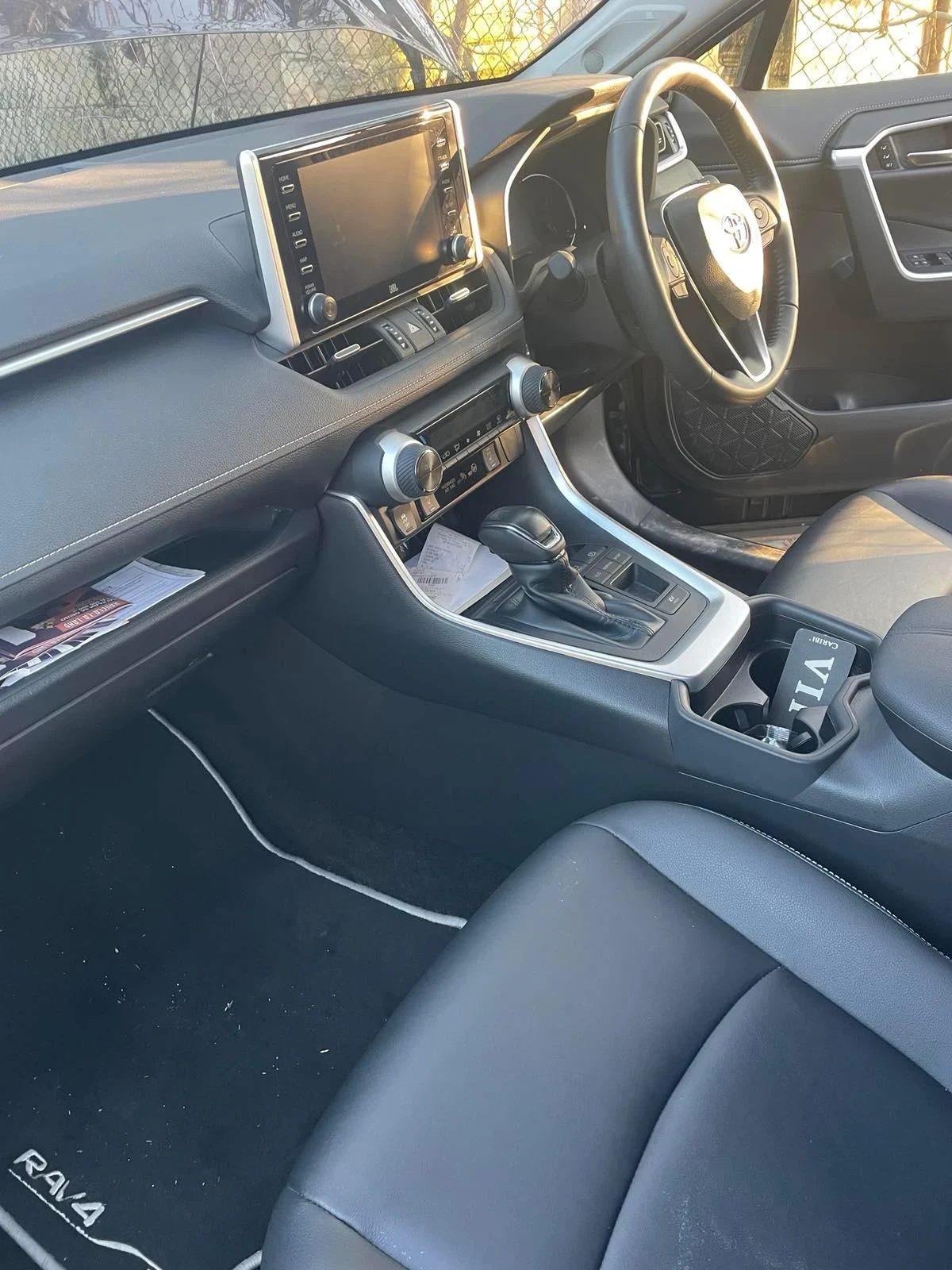 Toyota Rav4 2.5 i HYBRID, снимка 3 - Автомобили и джипове - 55993844