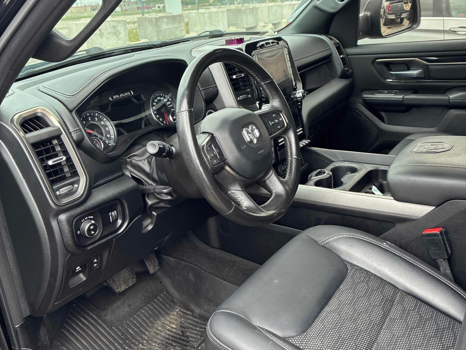 Dodge RAM 1500 Sport * CARFAX * БЕЗ ПЪРВОНАЧАЛНА ВНОСКА, снимка 5 - Автомобили и джипове - 56150108