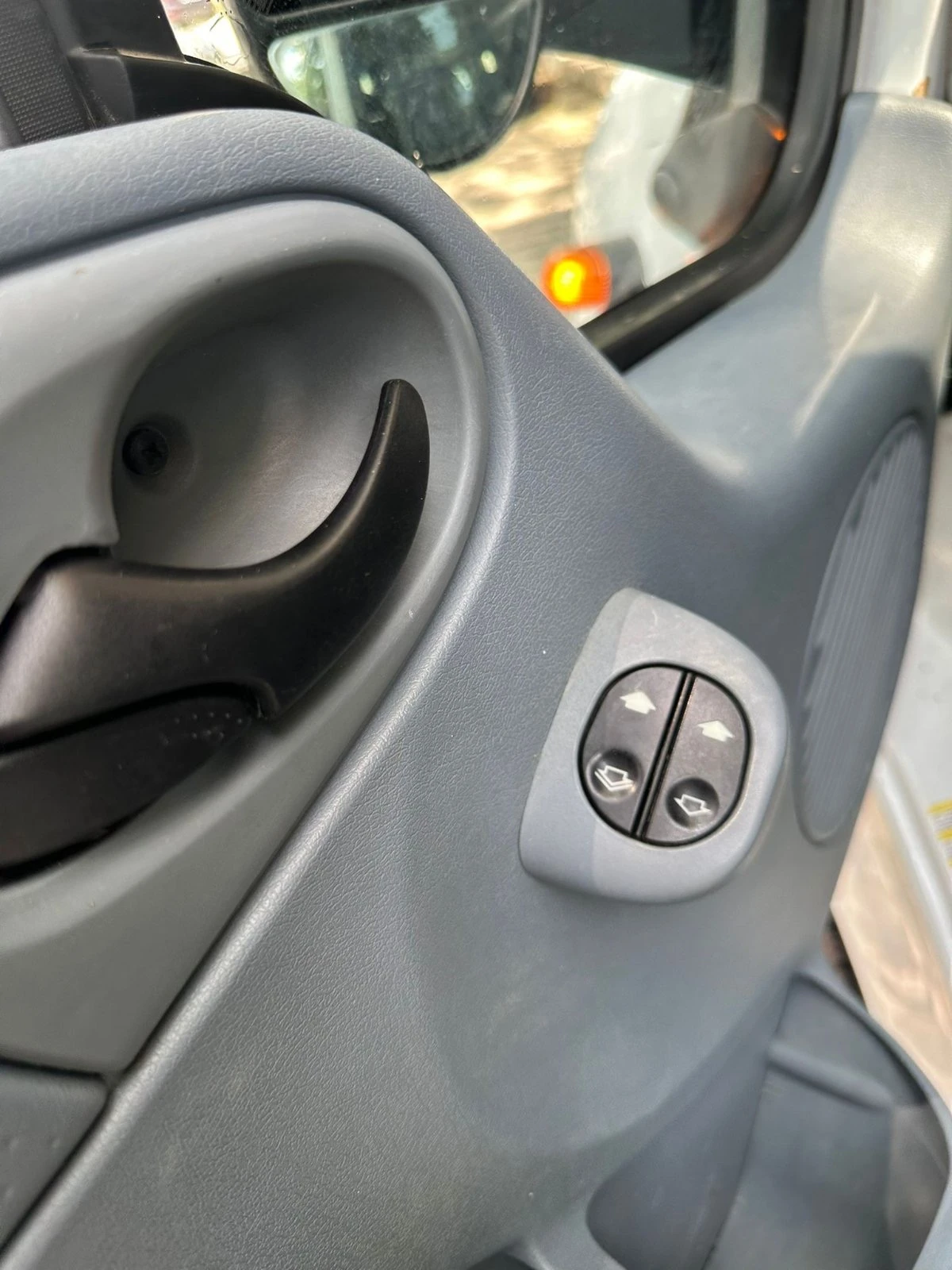 Ford Transit 2.2tdci - изображение 10
