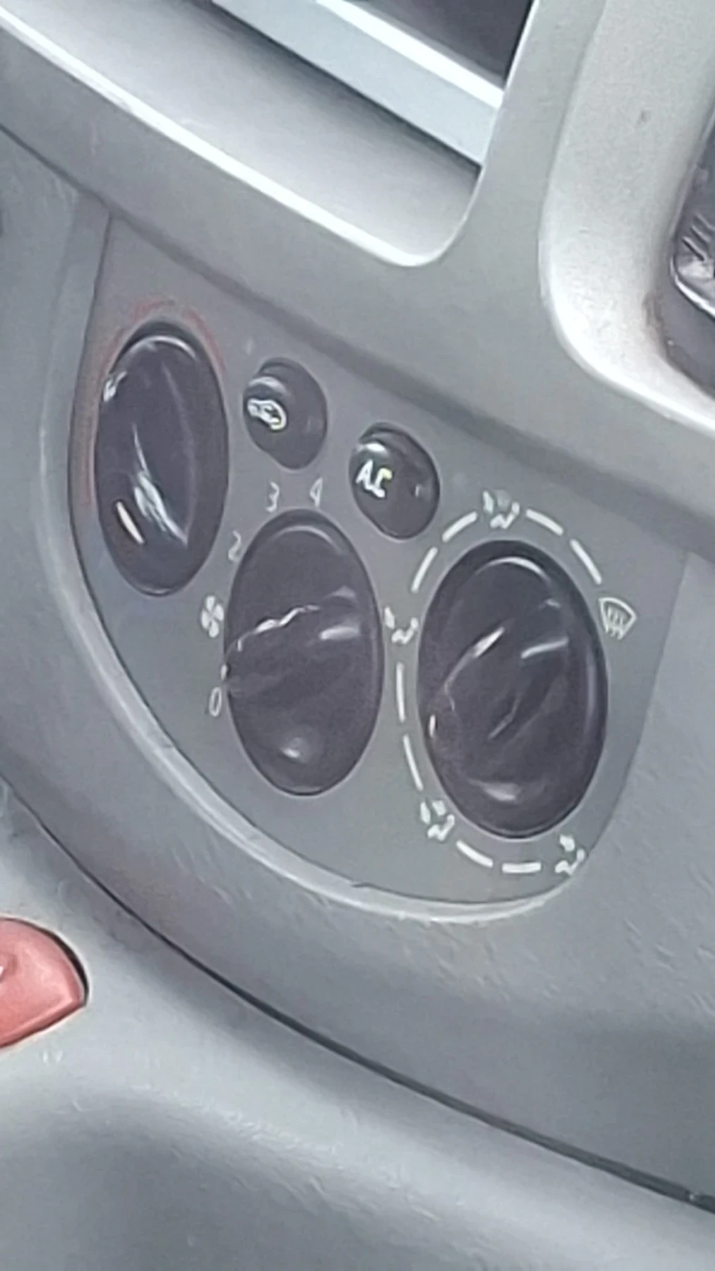 Opel Vivaro 1.9 d - изображение 7