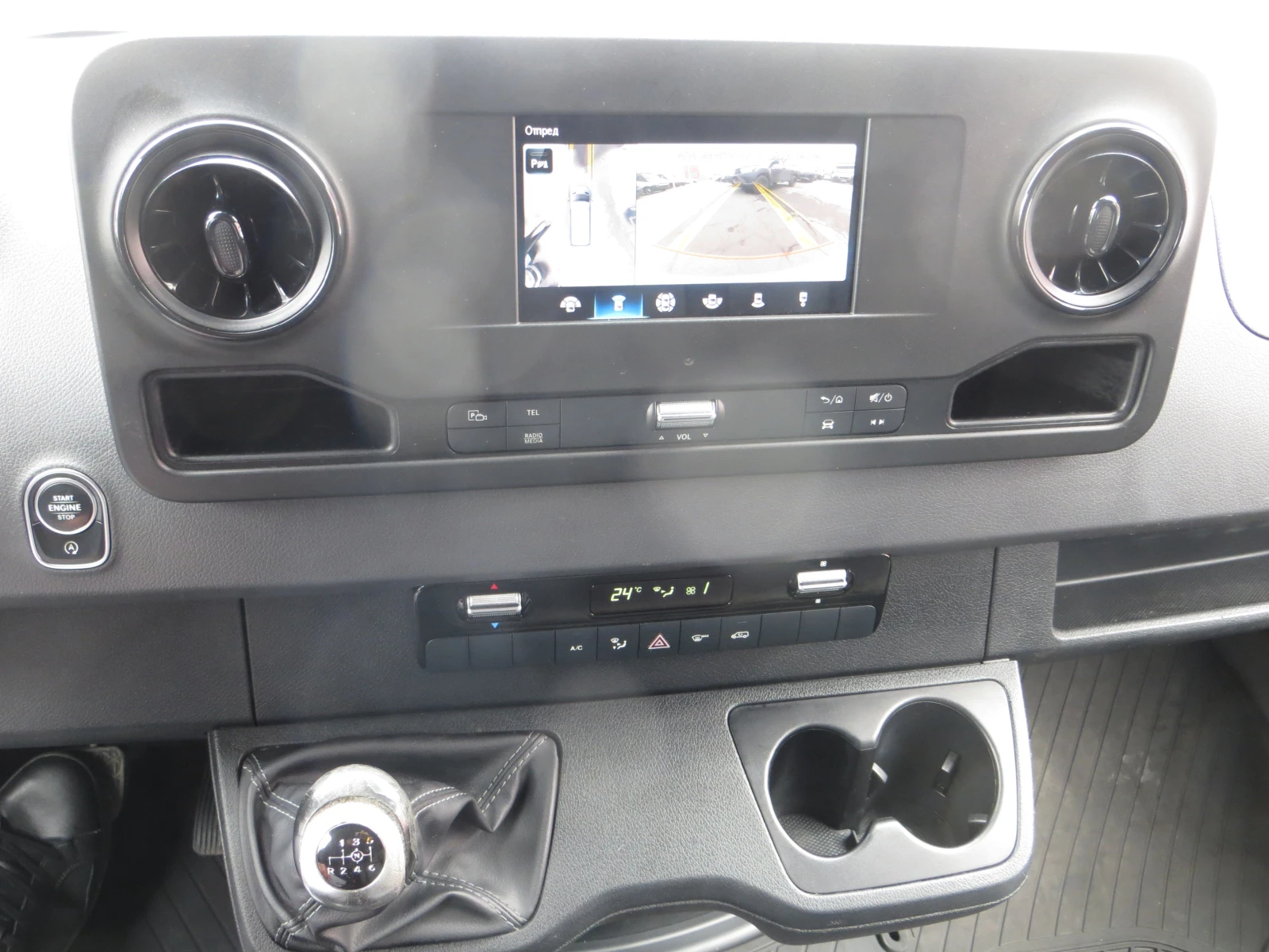 Mercedes-Benz Sprinter 315 CDI СРЕДНА БАЗА, снимка 9 - Бусове и автобуси - 53898195