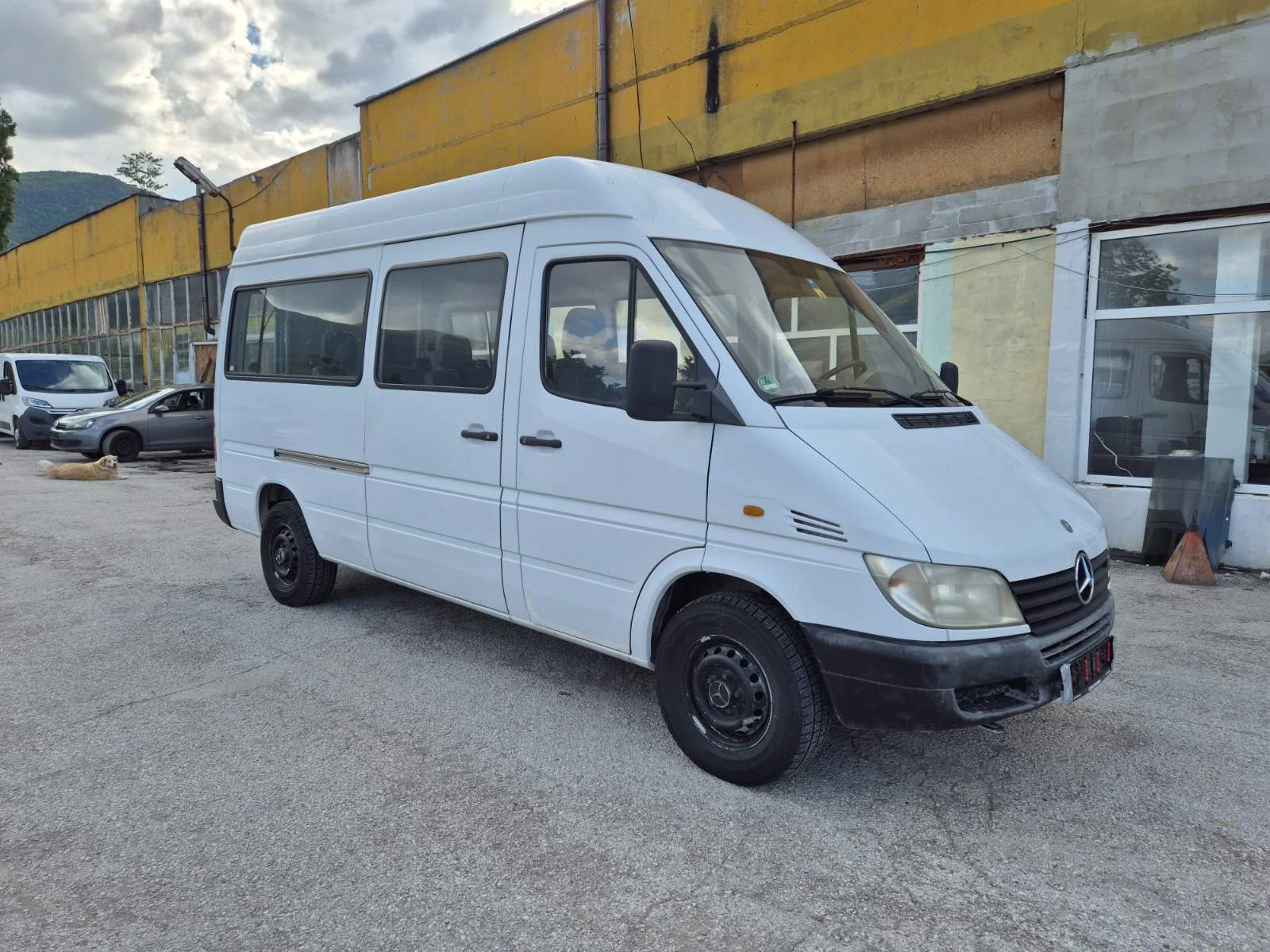 Mercedes-Benz Sprinter 313 CDI 9 МЕСТА KLIMA ITALY, снимка 4 - Бусове и автобуси - 54597642
