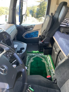 Mercedes-Benz Actros 1851  От Германия. Много запазен. Уникален, снимка 9