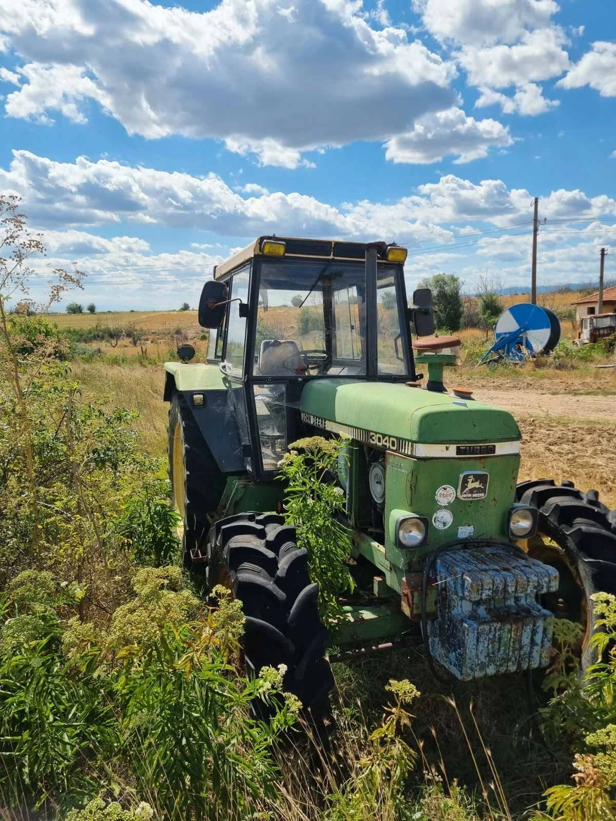 Трактор John Deere 3040
