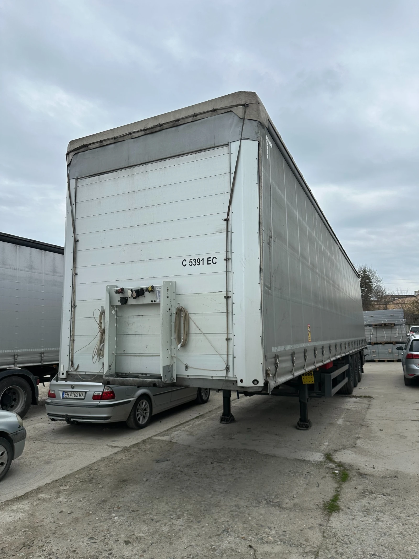 Полуремарке Schmitz, снимка 4 - Ремаркета - 54056430