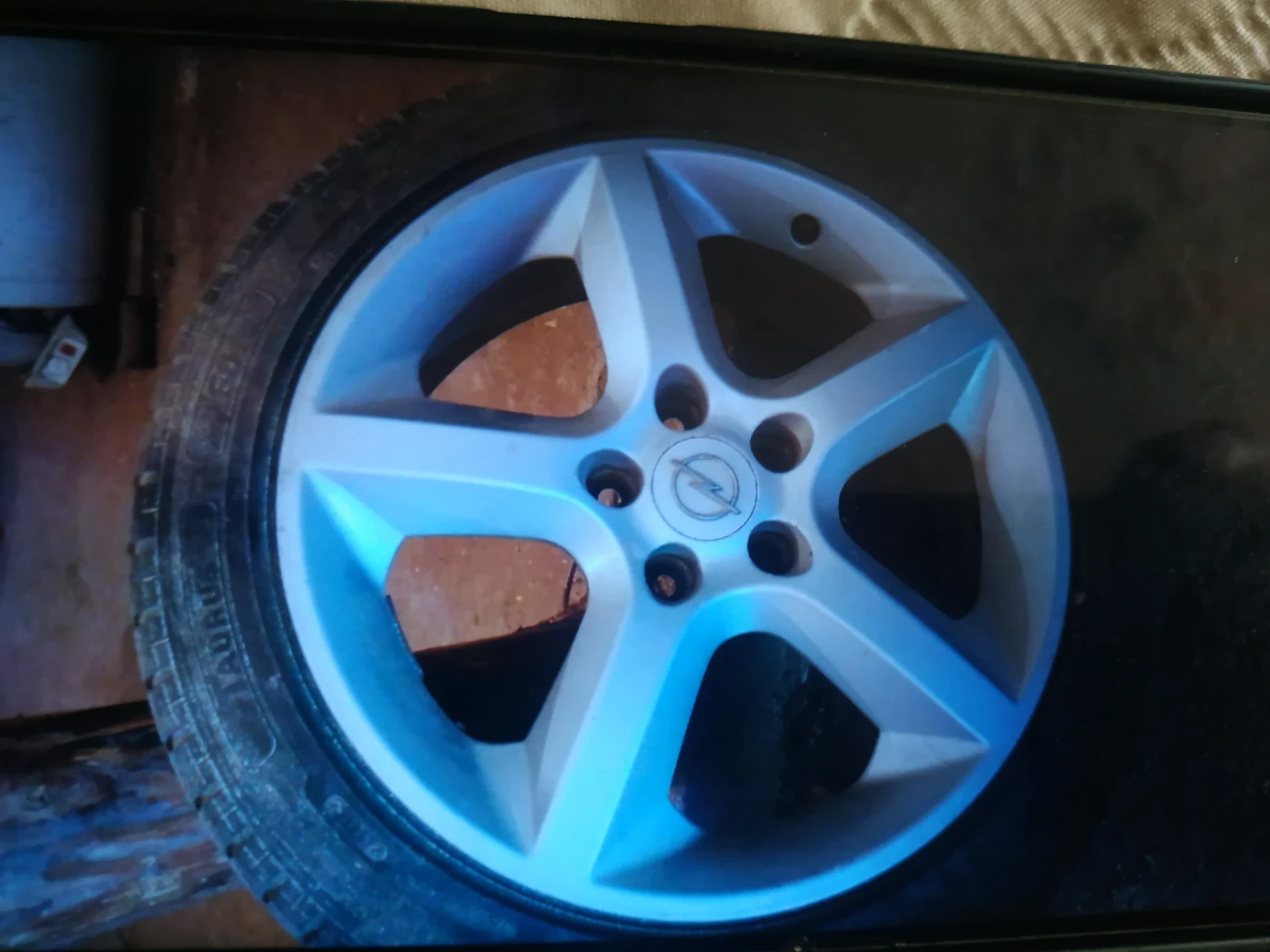 ���� � ������ 215/45R17 �� Opel | Mobile.bg � ����������� 4