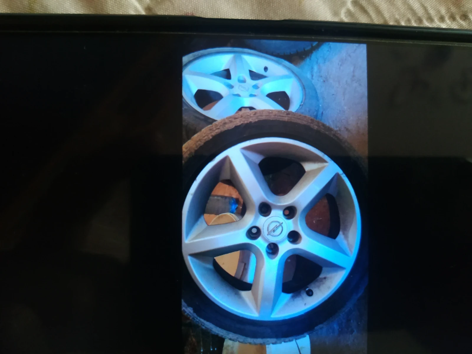 ���� � ������ 215/45R17 �� Opel | Mobile.bg � ����������� 3
