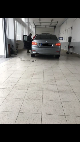 BMW 525 525ХИ, снимка 3