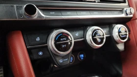 Genesis G70, снимка 16