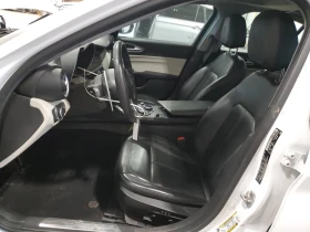 Alfa Romeo Giulia Q4* ПАНО* BLIND SPOT* КАМЕРА* КЛИП НА МОТОР - 25000 лв. - 98498870 7