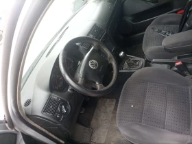 VW Golf - 2000 € / 3911.66 лв. - 30326670 5