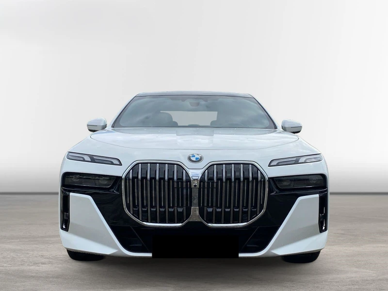 BMW 740 d/ xDrive/ M-SPORT/ SKY LOUNGE/ B&W/ 360/ HEAD UP/, снимка 2 - Автомобили и джипове - 48048618