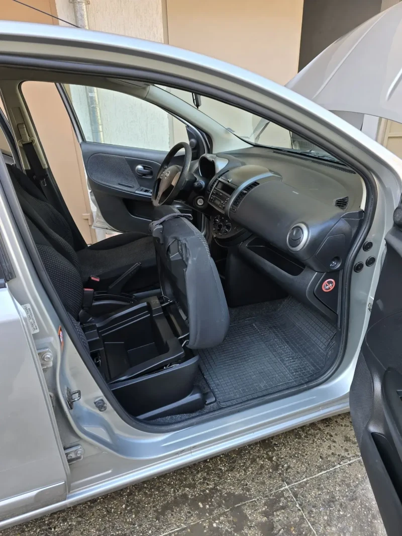 Nissan Note, снимка 14 - Автомобили и джипове - 49535127