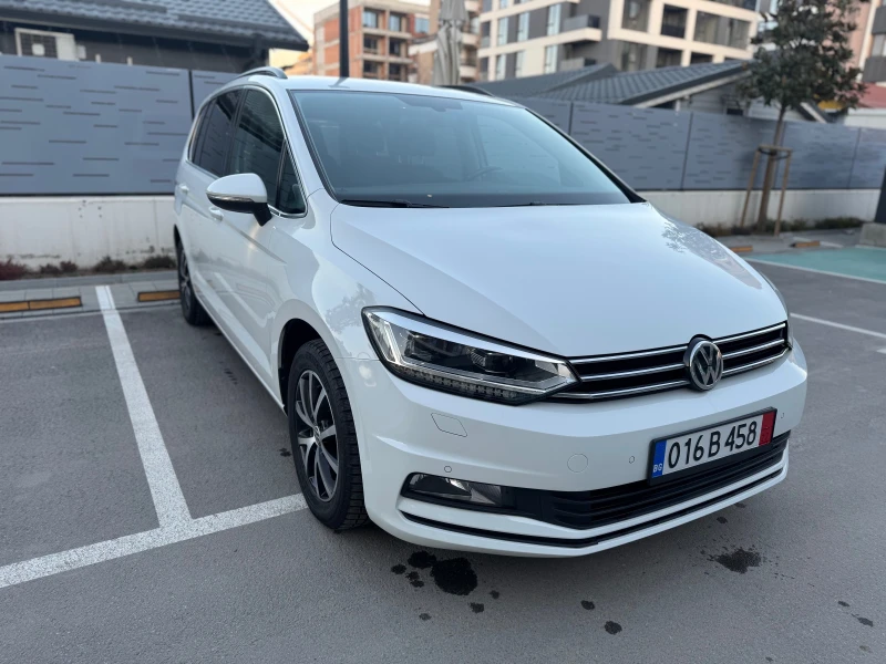 VW Touran 1.4I SWISS LED AUTOMATIC NAVI DISTRONIC FULL, снимка 2 - Автомобили и джипове - 49416216