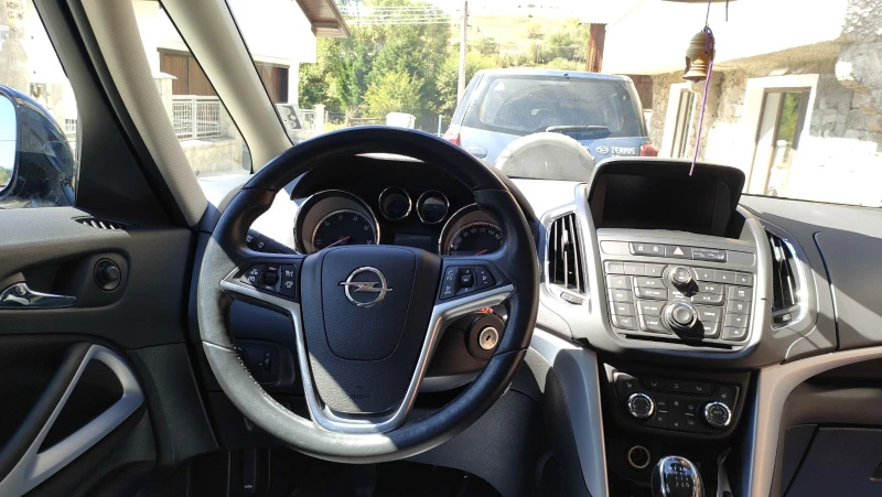 Opel Zafira, снимка 8 - Автомобили и джипове - 52640413