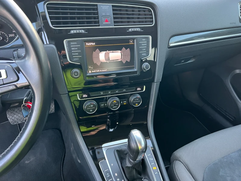 VW Golf 1.6TDI-110к.с.DSG/EURO6B/Мултиволан/Нави/Алкантара, снимка 15 - Автомобили и джипове - 51584060