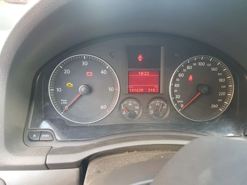 VW Golf 5, снимка 6 - Автомобили и джипове - 52273440