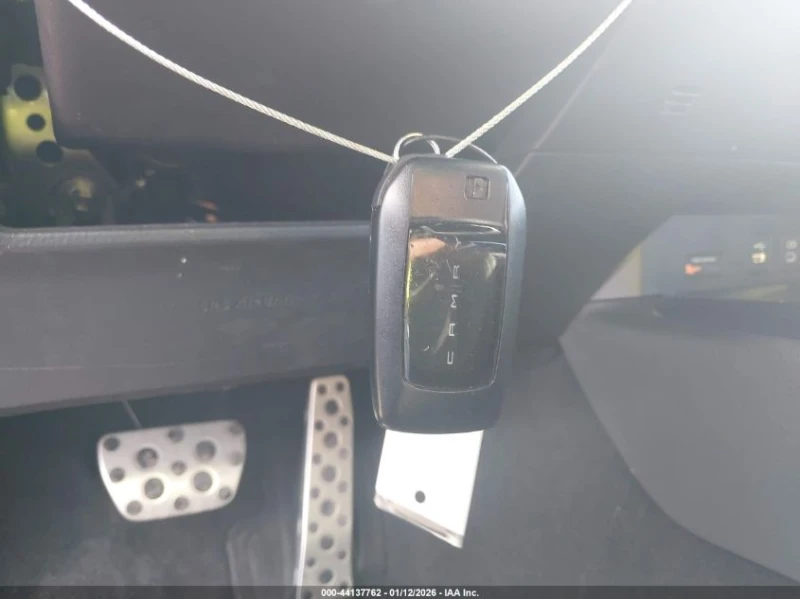 Toyota Camry 2.5L I-4 DI, DOHC, VVT, 184HP Front Wheel Drive, снимка 3 - Автомобили и джипове - 53113094