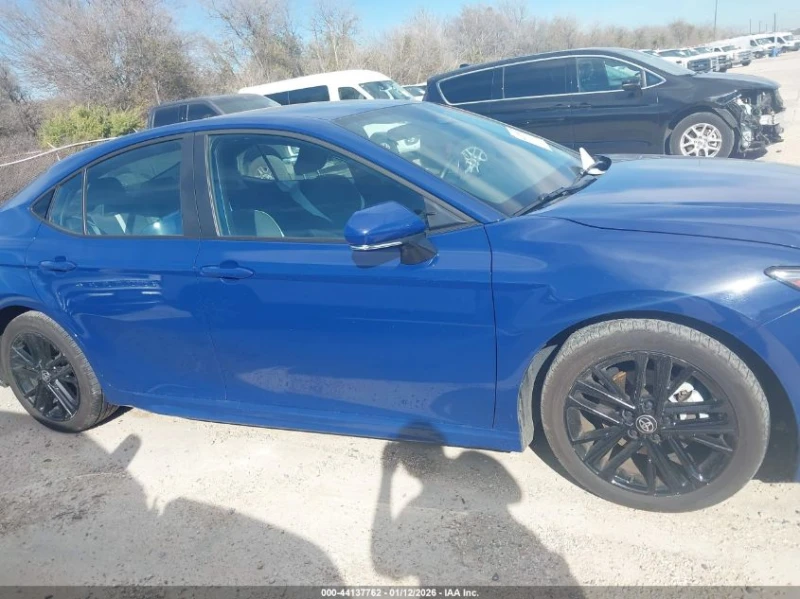 Toyota Camry 2.5L I-4 DI, DOHC, VVT, 184HP Front Wheel Drive, снимка 5 - Автомобили и джипове - 53113094