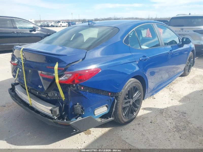 Toyota Camry 2.5L I-4 DI, DOHC, VVT, 184HP Front Wheel Drive, снимка 9 - Автомобили и джипове - 53113094