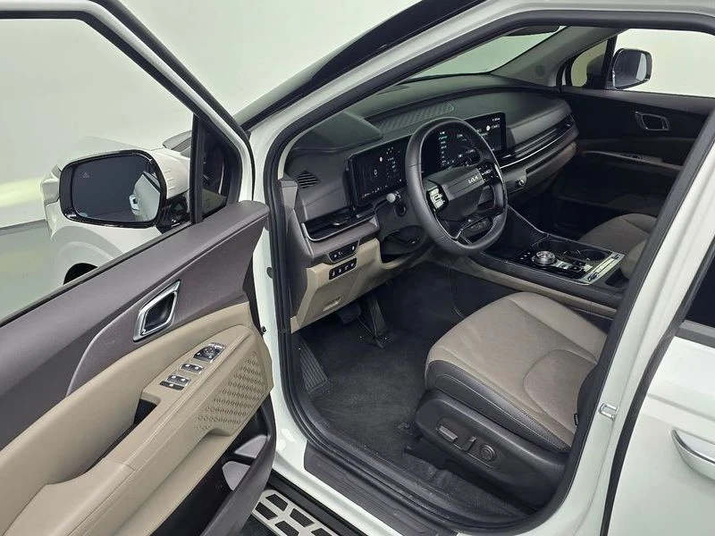 Kia Carnival 3.5 Automatic, снимка 11 - Автомобили и джипове - 55848429