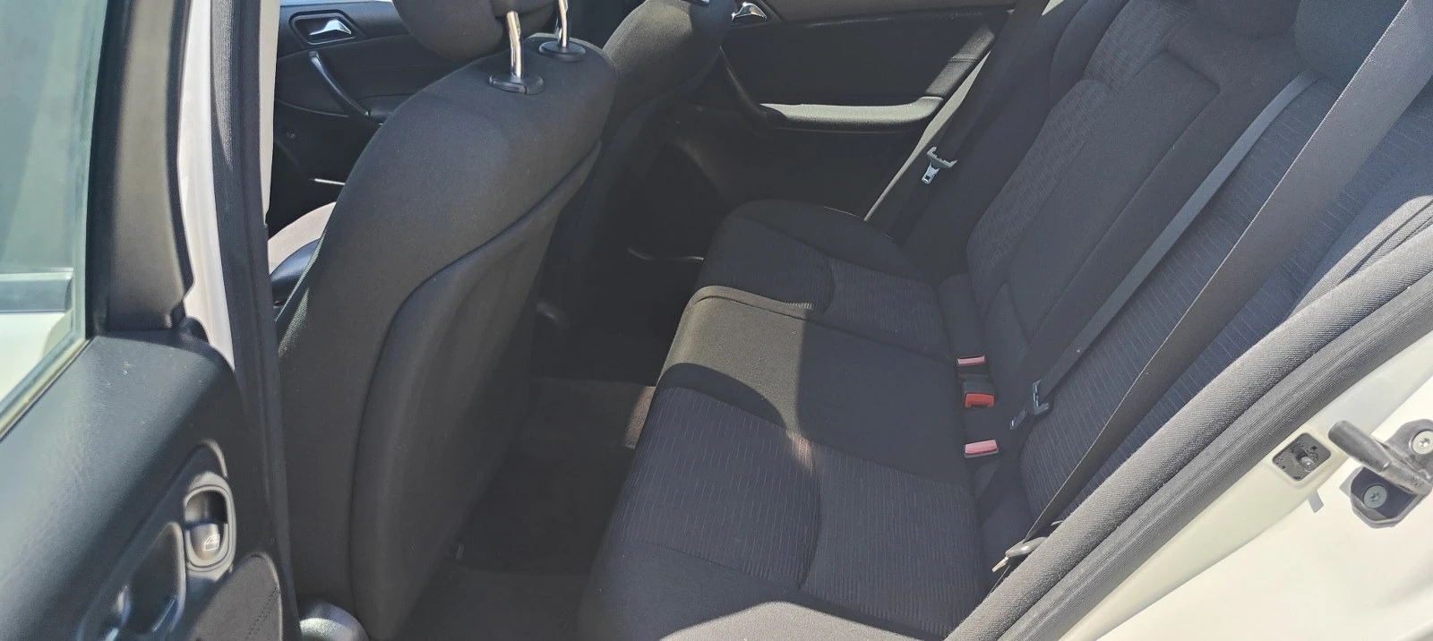 Mercedes-Benz C 270 2.7АутоНавиКсен | Mobile.bg — изображение 12