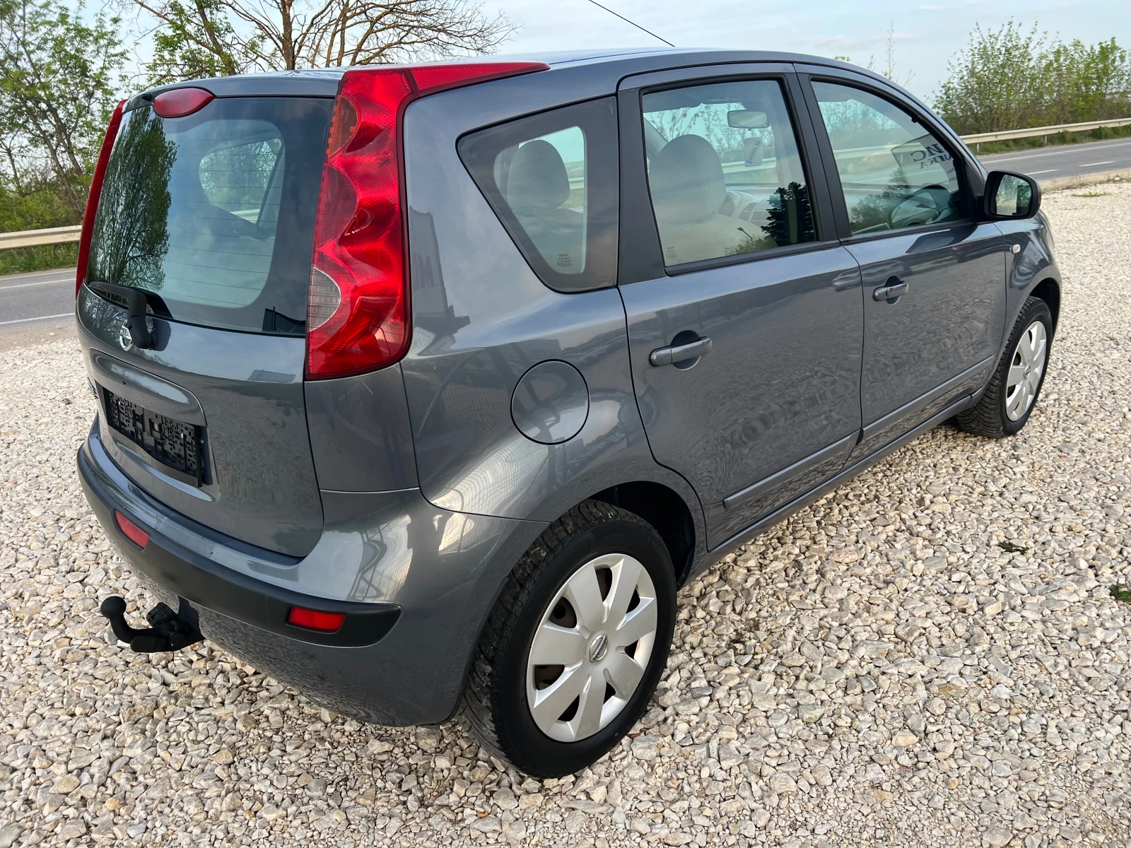 Nissan Note 1.4i 16v-88p.s - изображение 3