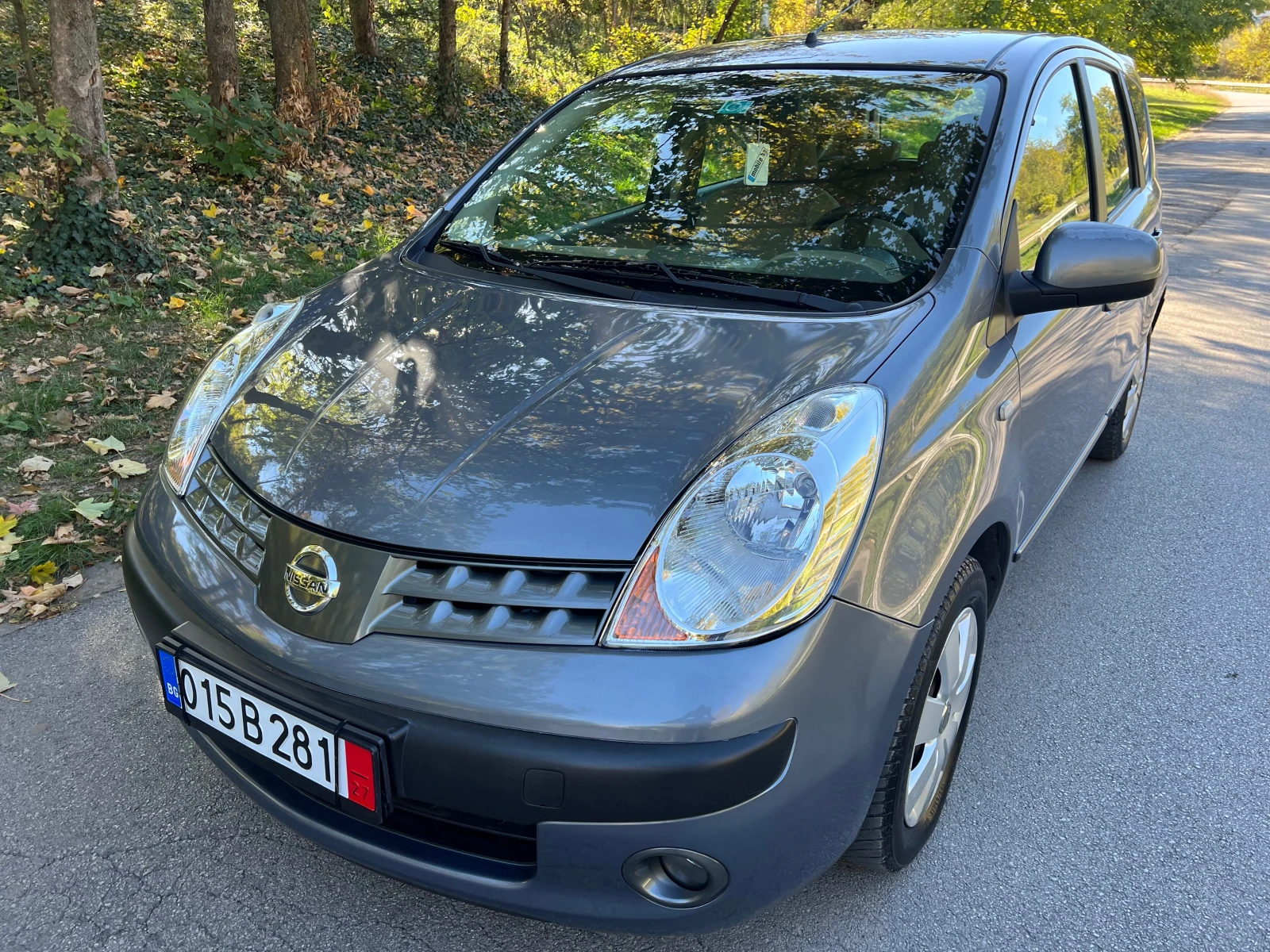 Nissan Note 1.4i 16v-88p.s - изображение 2