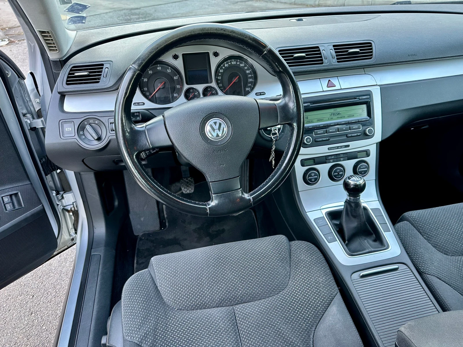 VW Passat Variant 1.8 TSI, 6 ск. 2008 - изображение 10