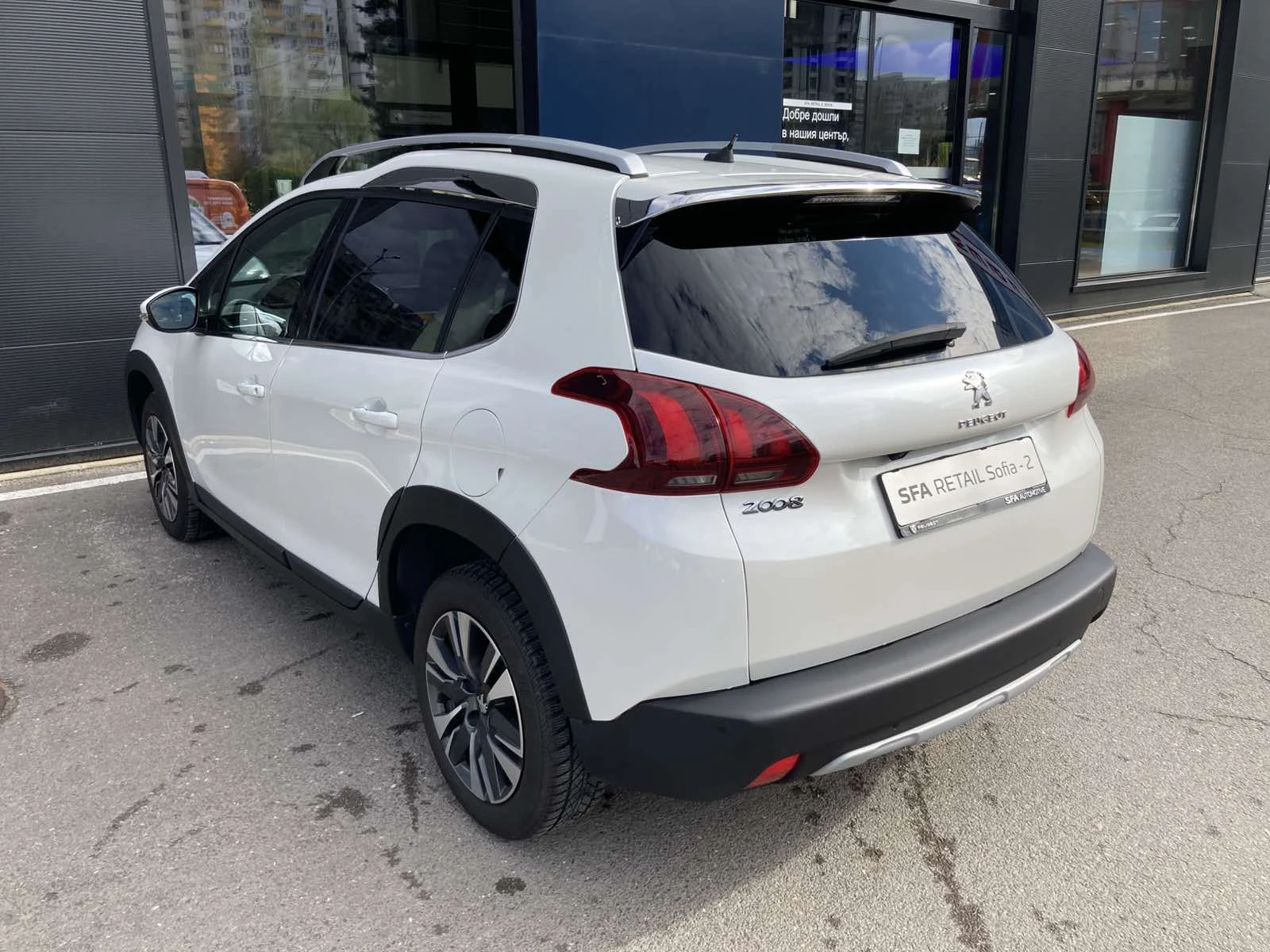 Peugeot 2008 ALLURE 1.2 e-THP 130 BVM6 STT EURO 6.2 - изображение 7